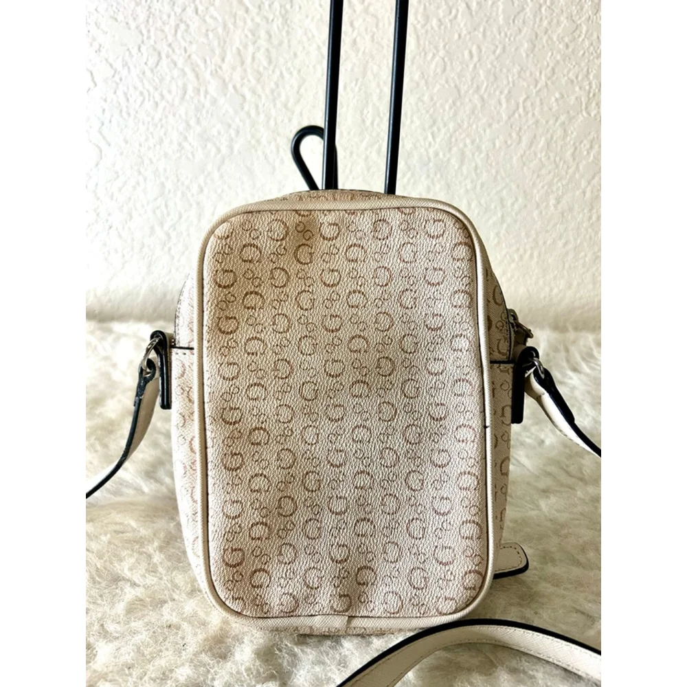 Guess Los Angeles El Dorado Camera crossbody Bag